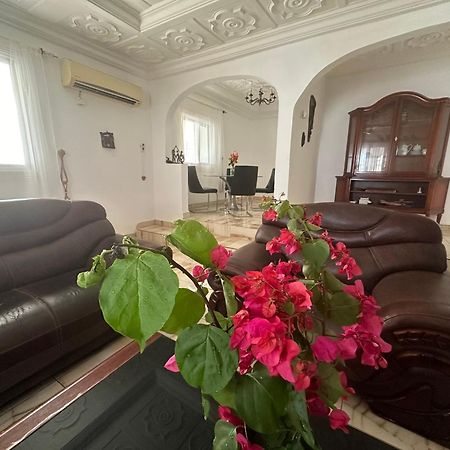 Fhs Foundation House Bijilo Luaran gambar